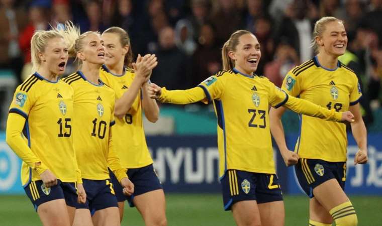 FIFA Kadınlar Dünya Kupası'nda ABD'yi eleyen İsveç, çeyrek finale yükseldi