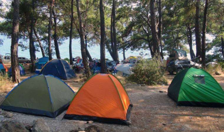 Yurttaş tatili çadırda geçirdi