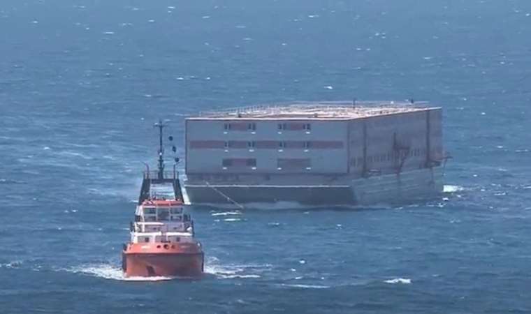 İngiltere, sığınmacıları getirmeye başladı