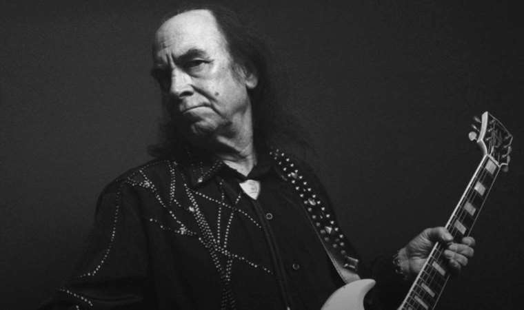 Erkin Koray ile anılarını müzisyen Murat Ertel, Cumhuriyet TV'ye anlattı...