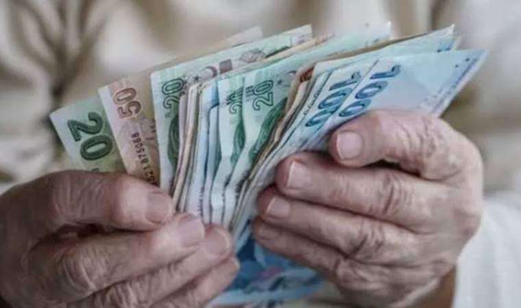 CHP’den emekli maaşı zammına tepki: ‘Saray’ın dakikalık masrafı bile iki emekli maaşını aşıyor’