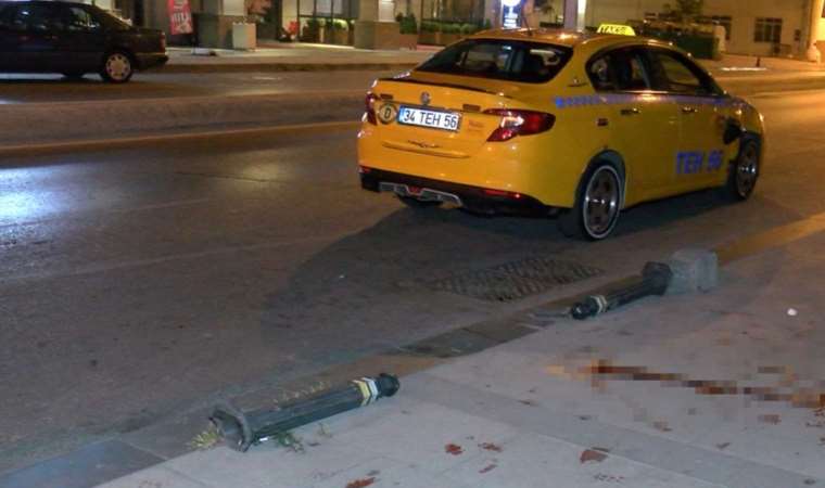 Kartal'da korkunç kaza: Taksi ile motosiklet çarpıştı!