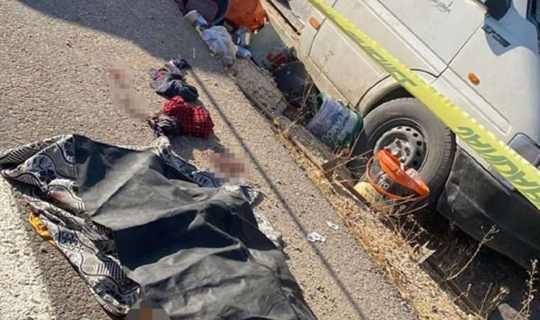 Son dakika... Şanlıurfa’da tarım işçilerini taşıyan minibüs kaza yaptı: Ölü ve yaralılar var