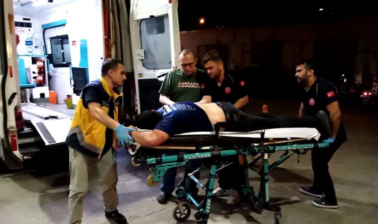 Tartıştığı arkadaşına 'Adamsan bıçakla' dedi, sırtından bıçaklandı