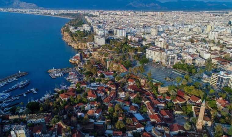 Bir Rus, Antalya’da 80 daire alıp otele çevirdi: ‘Sadece kendi yurttaşlarına kiralıyor’