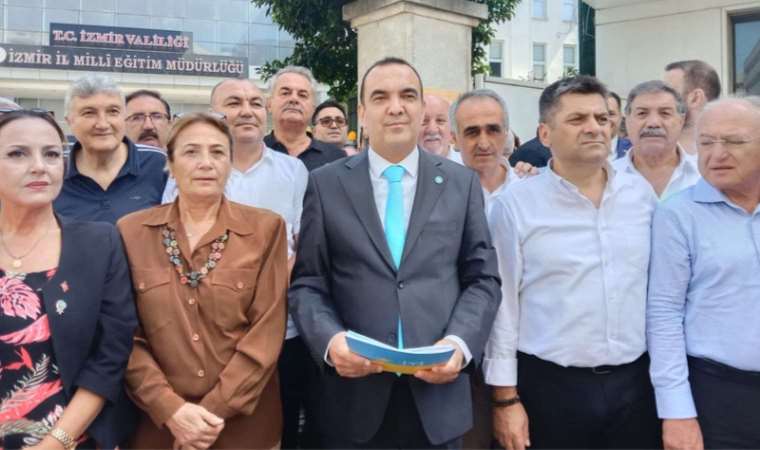 İYİ Parti ücretsiz yemek için İl Milli Eğitim Müdürlüğü önünde