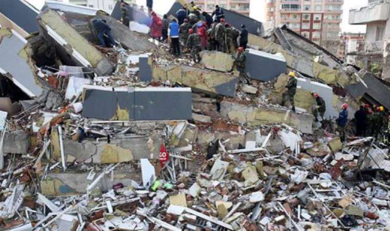 Kahramanmaraş’ta çöken Ezgi Apartmanı’nın sorumluları hakkında yakalama kararı çıkarıldı