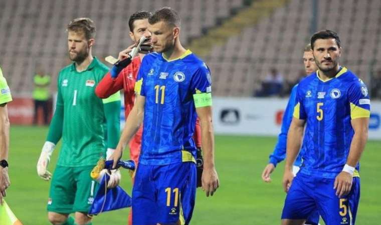 Bosna Hersek son dakikada yıkıldı!