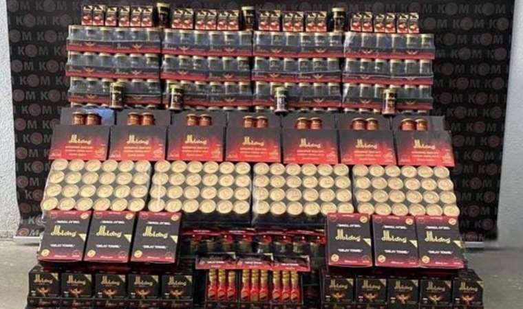 Kars'ta cinsel içerikli ürün operasyonu: 2 gözaltı