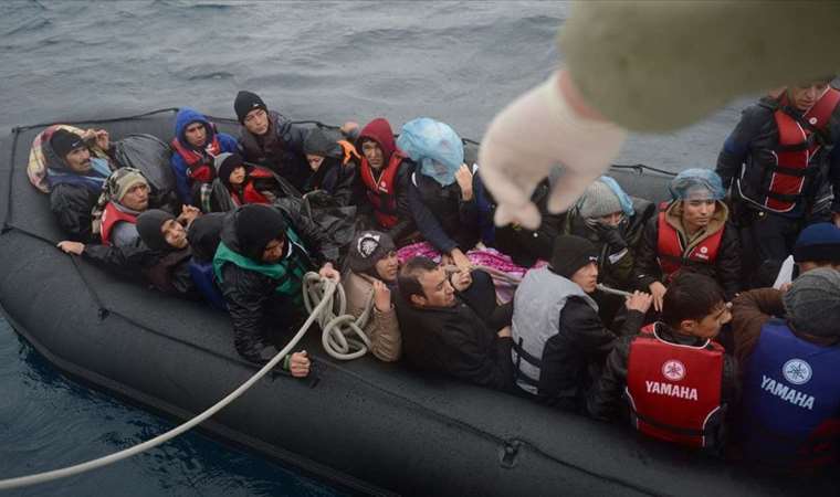 Yunanistan, Almanya'ya çağrı yaptı: Türkiye ile göç konusunda varılacak yeni bir anlaşmanın anahtarı
