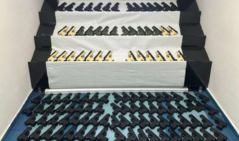 Silah atölyesine operasyon: 45 adet satışa hazır 'ruhsatsız' tabanca ele geçirildi