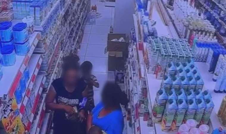 Memleketten yoksulluk manzarası: Bir kadın marketten bir tane bebek maması çaldı!