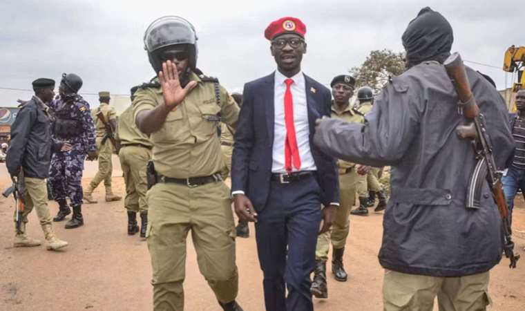 Uganda'da flaş karar: Muhalif liderin mitinglerine yasak