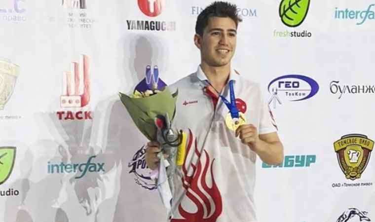 Milli yüzücü Derin Toparlak'tan gümüş madalya