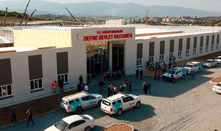 Bakan Koca: Defne Devlet Hastanesi'nde hekime saldıran zanlı gözaltına alındı