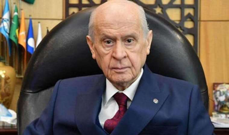 Bahçeli'den bisikletli poz!