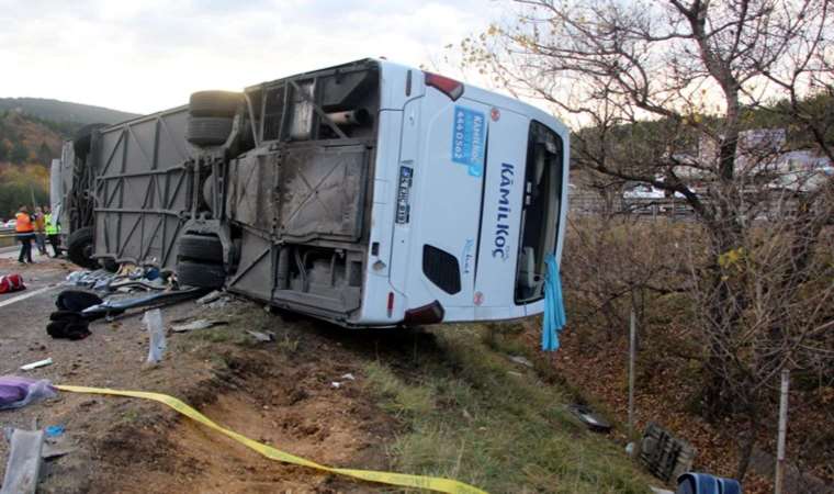 Otobüsün yaptığı kazada 32 kişi yaralanmıştı...