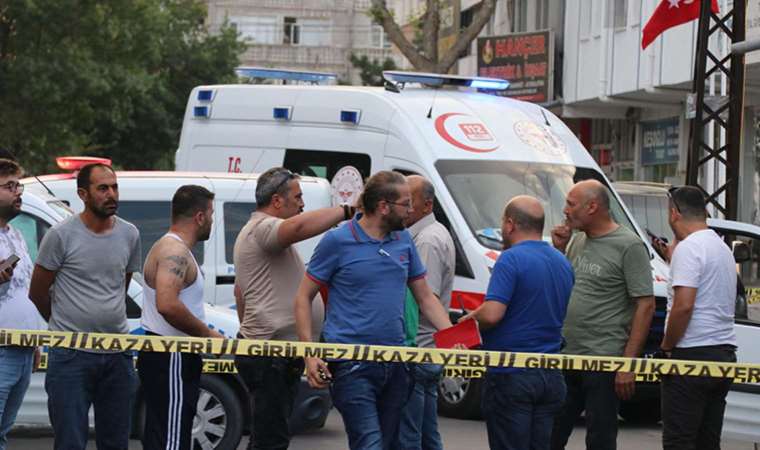 Kıraathane baskınında vurulan polis 34 gün sonra şehit oldu