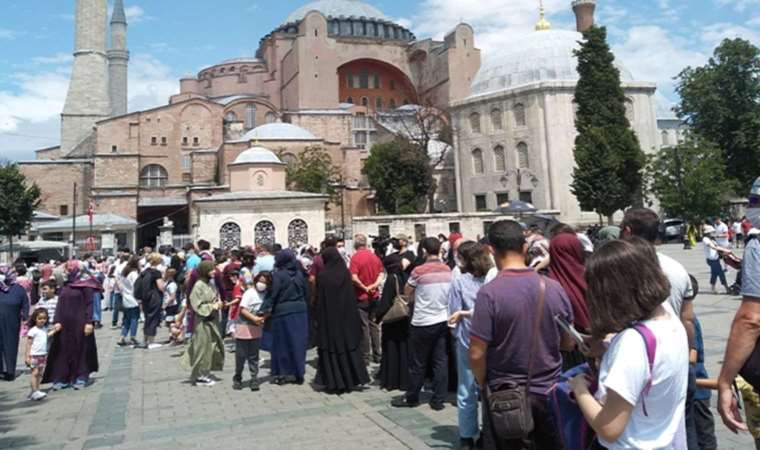 İlber Ortaylı’dan Ayasofya uyarısı!