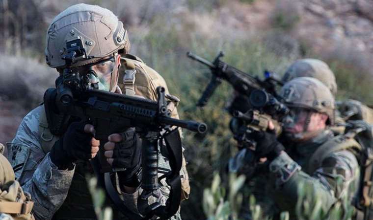 Son dakika... Bakan Yerlikaya duyurdu: 1'i kırmızı, 1'i turuncu, 1'i gri kategoride 4 terörist etkisiz hale getirildi