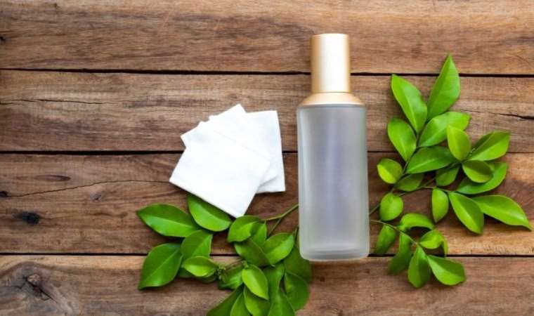 Yıllardır kullanılan bu tonik cildinizi gençleştirecek... Üstelik yarım bardağı yeterli!