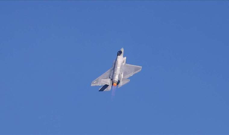 ABD'de düşen F-35 savaş uçağının enkazına ulaşıldı