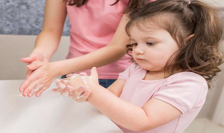 Okular açıldı: Ebeveynler Eris virüsüne dikkat!