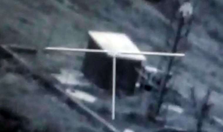 Azerbaycan ordusu Ermenilere ait radar istasyonunu vurdu