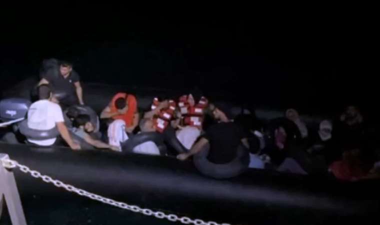 Bakan Yerlikaya duyurdu: Muğla ve İzmir'de göçmen kaçakçılığı operasyonu!