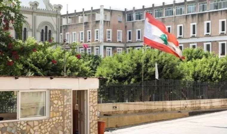 ABD'nin Beyrut Büyükelçiliği binasına ateş açıldı