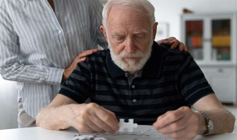 Alzheimer’dan korunmak için bu adımları izleyin!