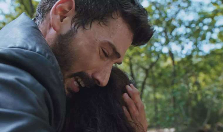 "Hudutsuz Sevda" dizisindeki kadın cinayeti sahnesi kan dondurdu: Kanala büyük tepki!