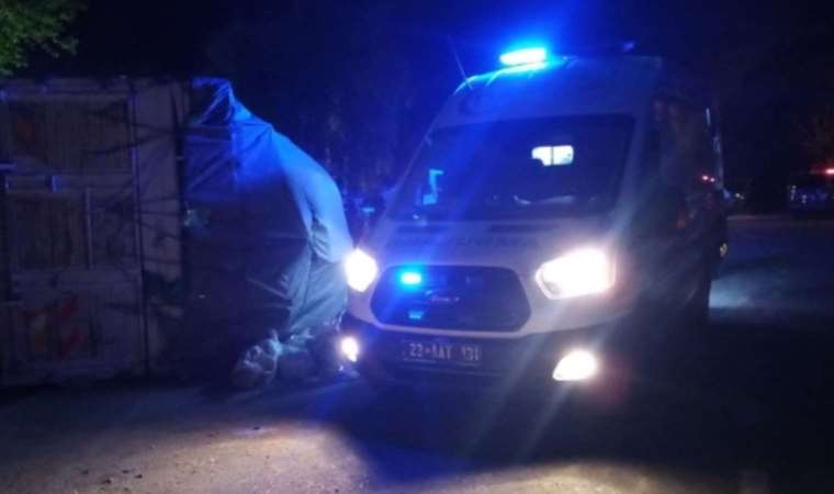 Elazığ'da kamyonun devrilmesi sonucu 5 kişi yaralandı
