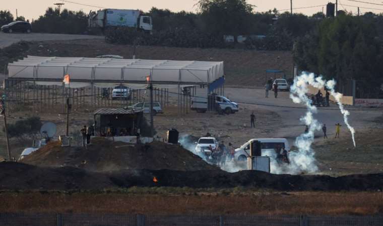 30 bombs defused:28 people detained