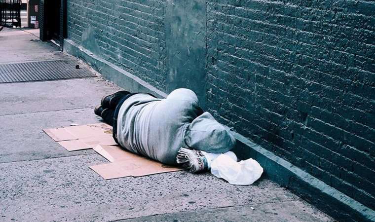 İstanbul'da evsizler için yeni dönem: Kalıcı olarak misafirhanelere yerleştirilecekler