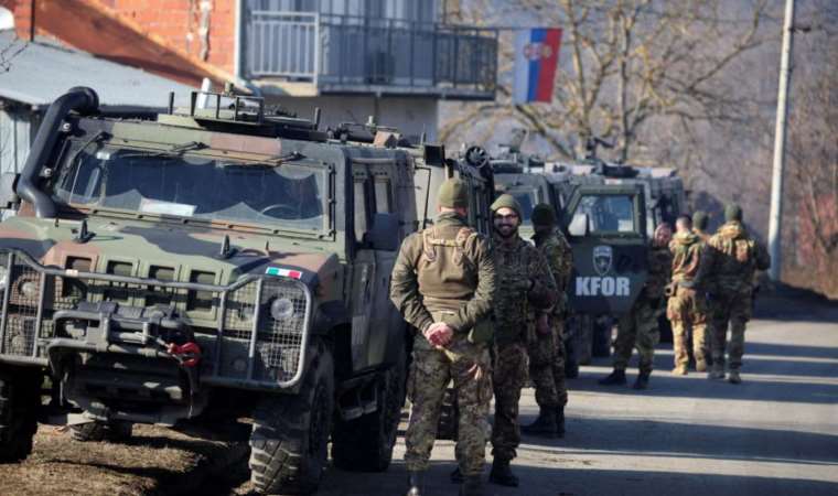NATO'yu, Sırbistan'a karşı müdahaleye çağırdı: Belgrad'ı hemen bombalayın