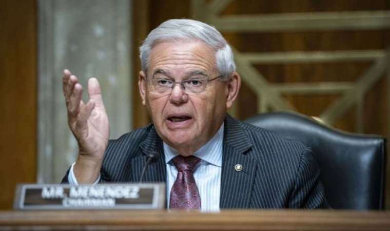 Altınlarla başı dertte