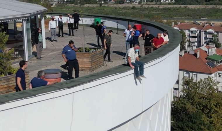 Belediyenin çatısında intihar girişimi: Ekonomik bunalıma giren yurttaş 8. kattan atlamak istedi