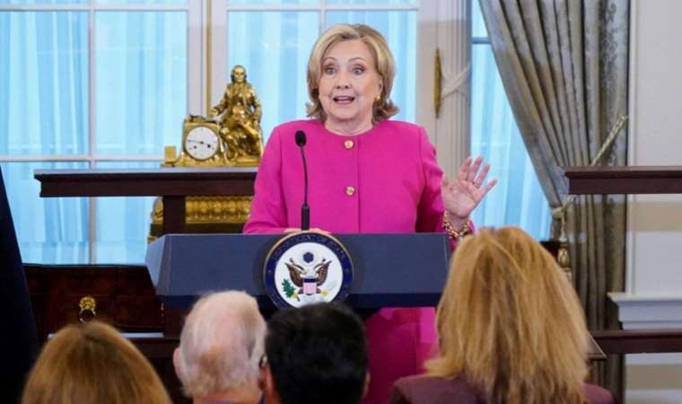 Clinton'dan Putin'e alaycı NATO yorumu: 'Kendi ellerinle yaptın'