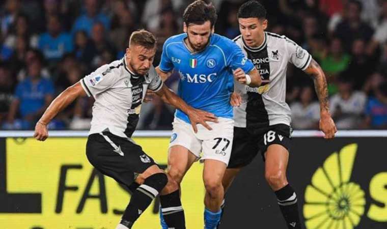 Napoli Udinese karşısında farka koştu!
