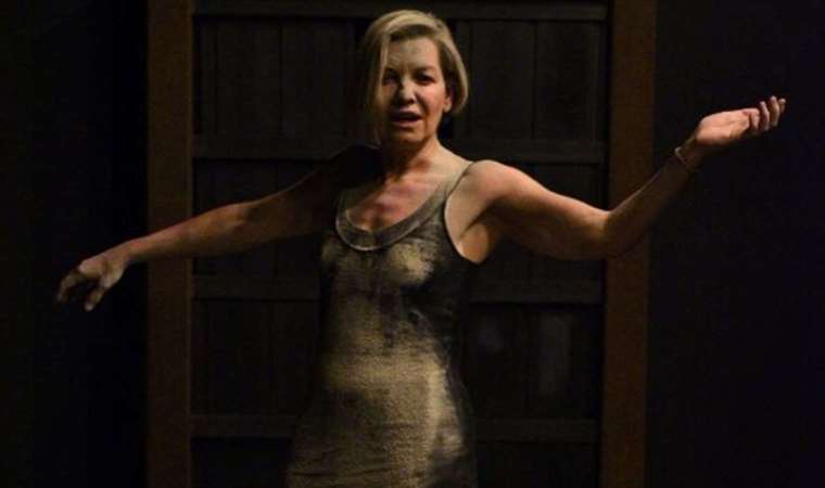 Theodoros Terzopoulos'un hem yönettiği hem de sahnede olduğu oyun Dasdas'ta