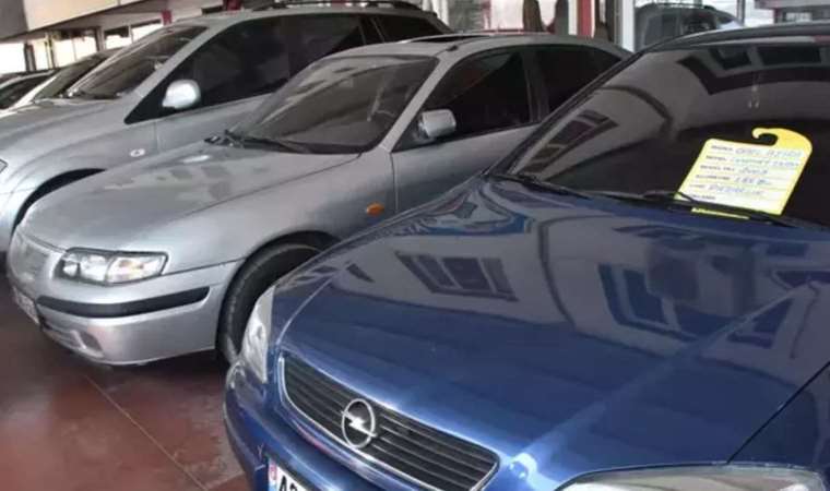 Araçlarını satan kişileri 'ikiz çek' vererek dolandırmışlar... Çok sayıda gözaltı!