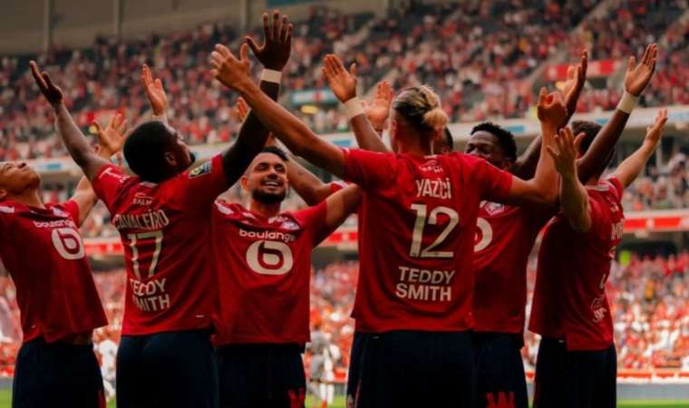 Lille milli futbolcu Yusuf Yazıcı ile güldü