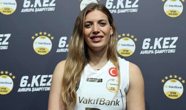 Cansu Özbay kim, kaç yaşında? Cansu Özbay hangi takımlarda oynadı?