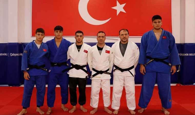 Genç judocuların gözü zirvede