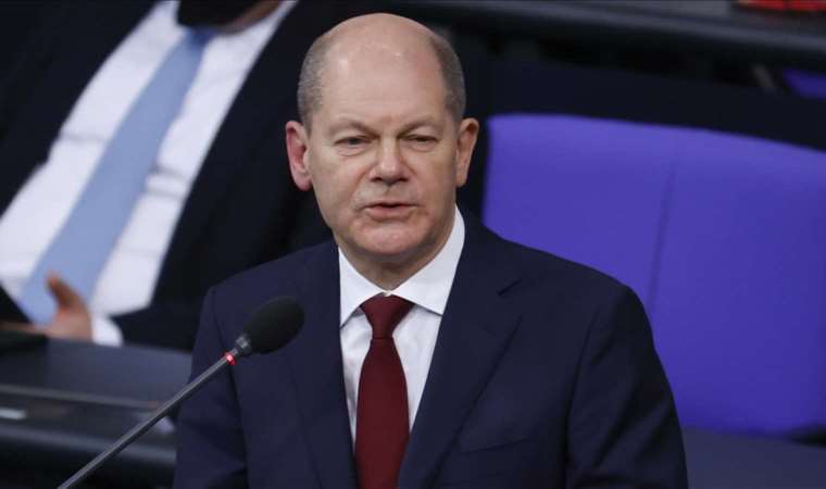 Almanya Başbakanı Scholz, yaralı fotoğrafını paylaştı: Olduğundan daha kötü görünüyor