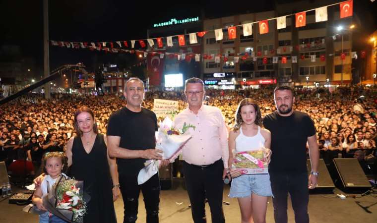 Alaşehir Uluslararası Üzüm Festivali'nde Haluk Levent rüzgarı