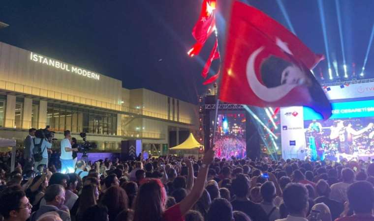 Filenin Sultanları Avrupa şampiyonluğunu yurttaşlar ile kutladı