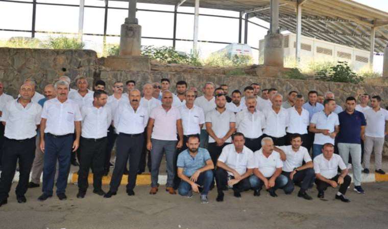 Diyarbakır'da 'zam' talepleri reddedilen otobüs şoförleri iş bıraktı