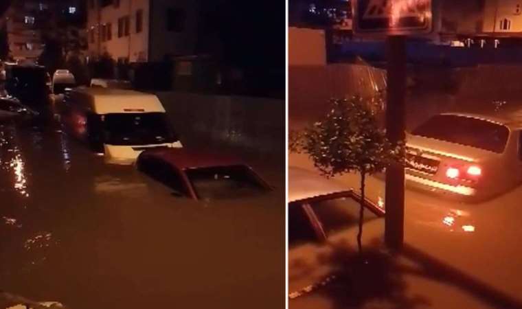 Küçükçekmece'de sokaktaki araçlar sel sularında sürüklendi!